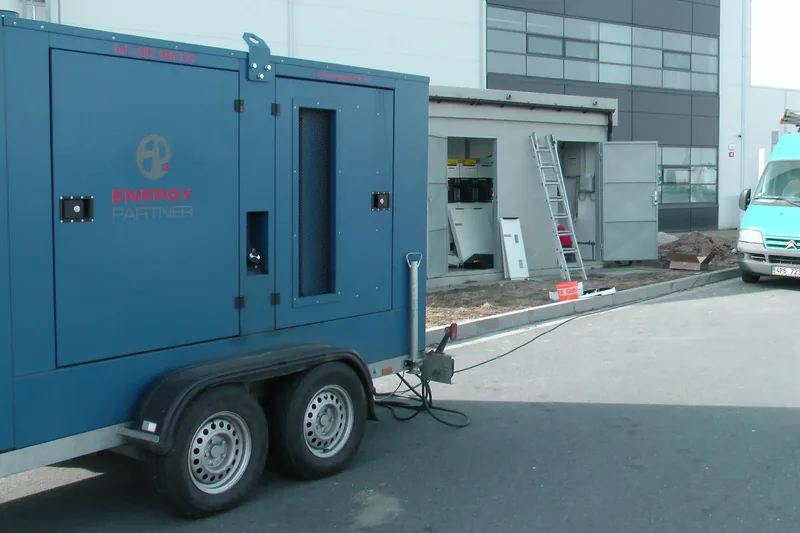 Mobilní elektrocentrála u trafostanice při rekonstrukci